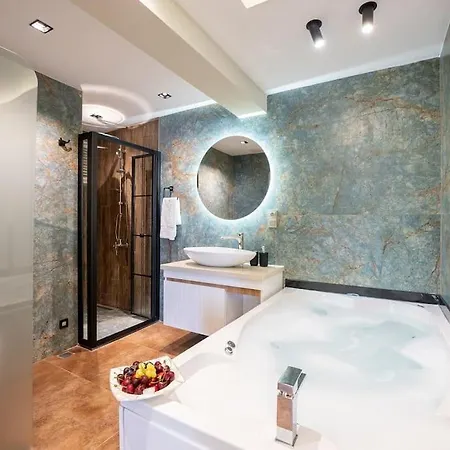 Merkezde Jakuzili Lueks - Ocekhomes Meva Apartament *